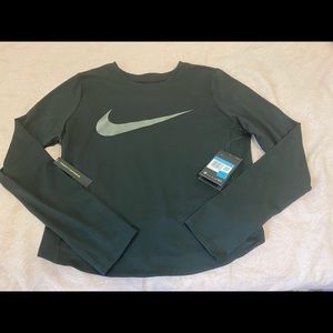 NWT Nike running shirt black size M.